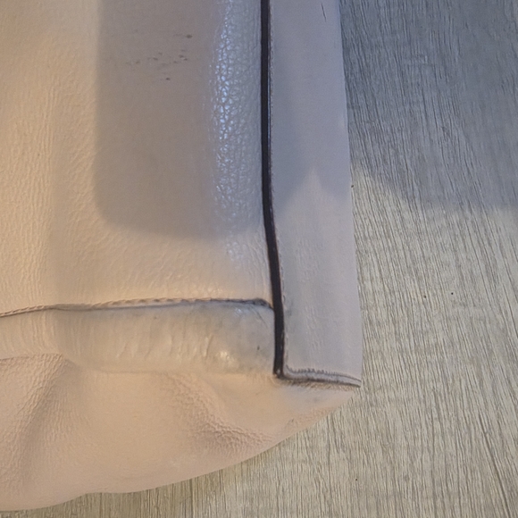 SOLD- Kate Spade Murray Street Shoshanna Bow Tote - Picture 10 of 12